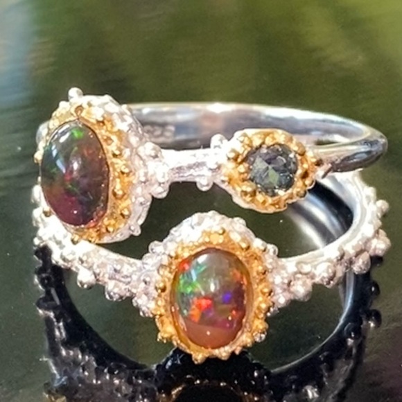 Gorgeous Genuine Ethiopian Opal Sapphire Ring - Picture 9 of 16